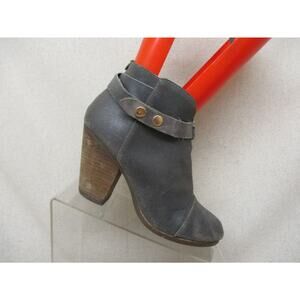 Steve Madden Womens Gray Rough Out Side Zip Button Ankle Boots Bootie Size 8 M